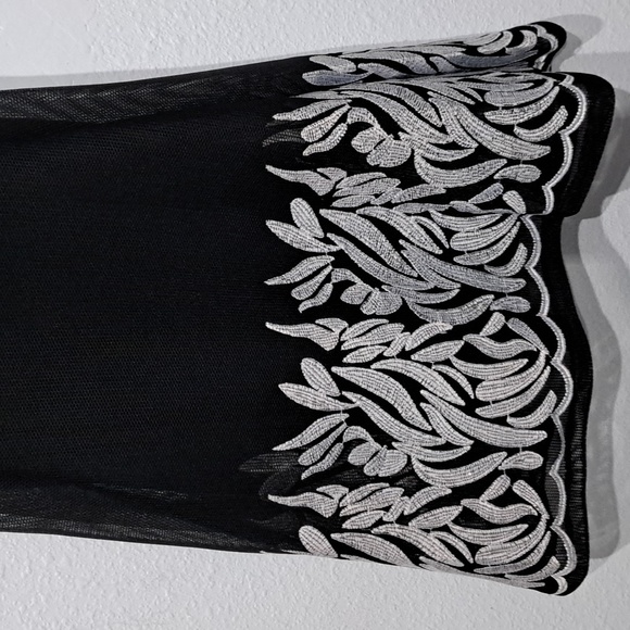 DKNY Embroidered Mesh Crew Neck Sleeveless Fit and Flare Dress - Picture 4 of 10